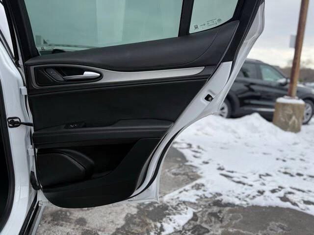 2024 Alfa Romeo Stelvio Veloce