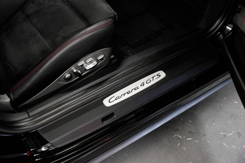 2016 Porsche 911 Carrera GTS