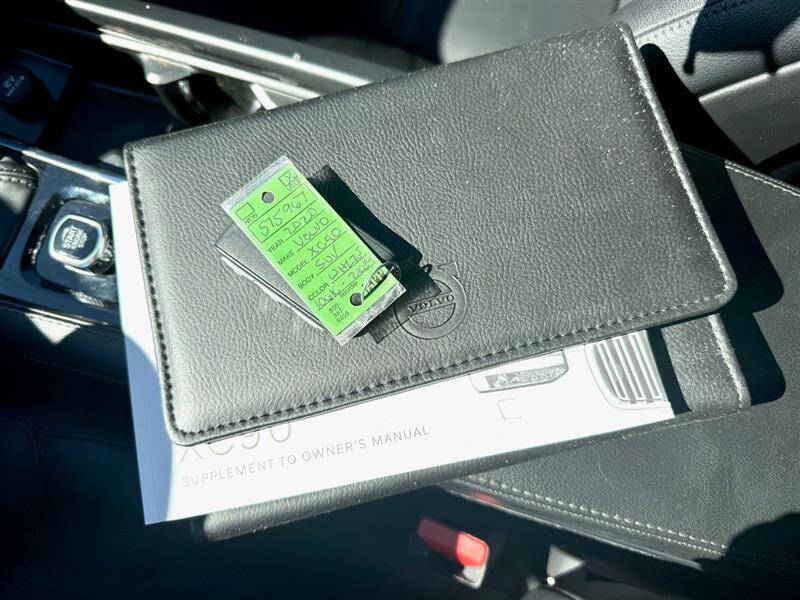 2020 Volvo XC90 T5 Momentum