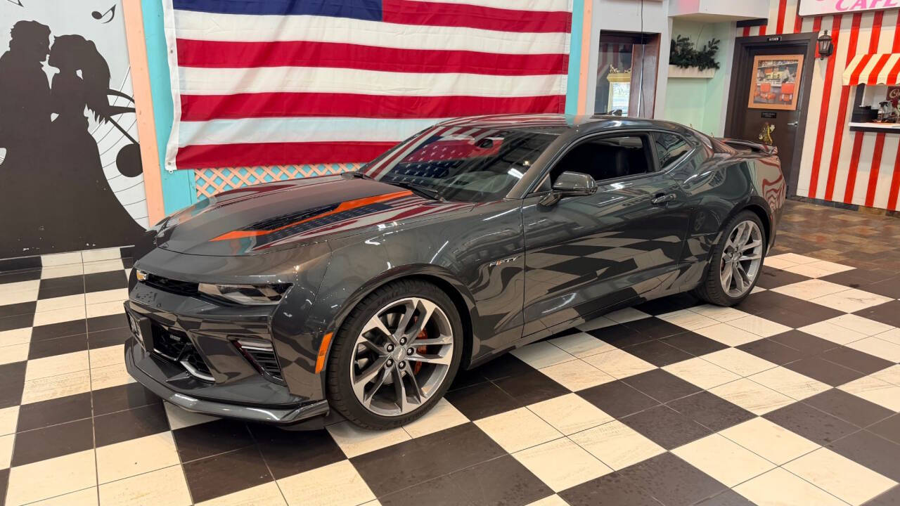 2017 Chevrolet Camaro 1