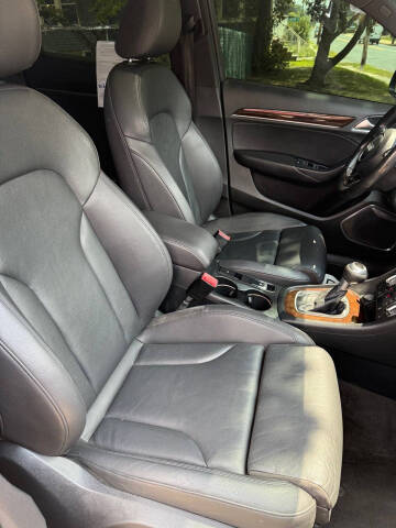 2015 Audi Q3 2.0T quattro Prestige