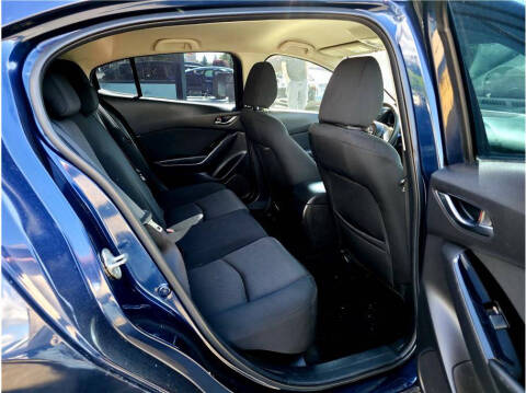 2017 Mazda MAZDA3 Sport