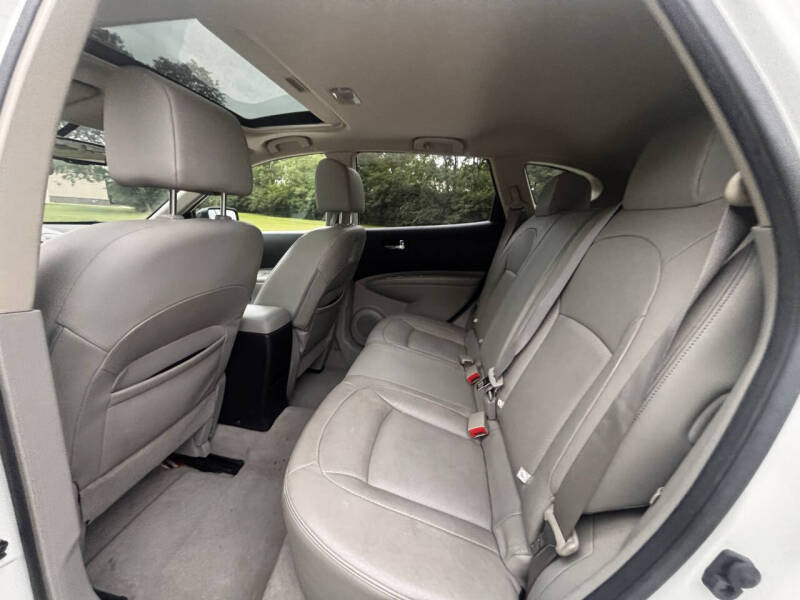 2013 Nissan Rogue SV w/SL Package