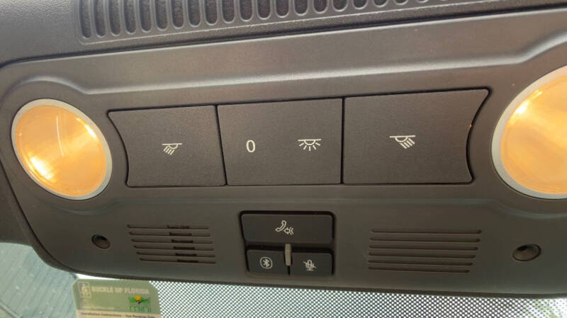 2012 Volkswagen Eos Komfort SULEV