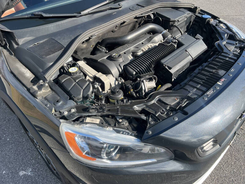 2015 Volvo V60 Cross Country T5 Platinum