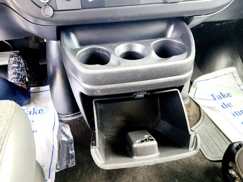 2018 Chevrolet Express LT 2500