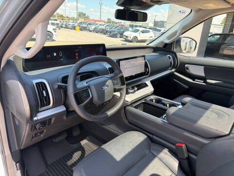 2027 Ford Expedition MAX Active