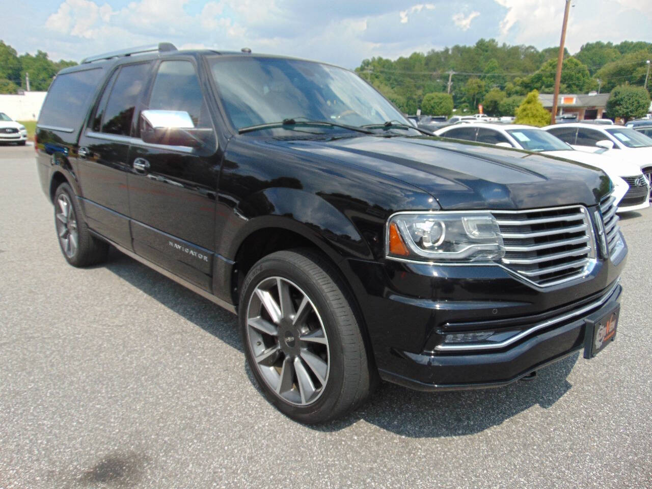 2016 Lincoln Navigator L for sale at Driven Pre-Owned in Lenoir, NC