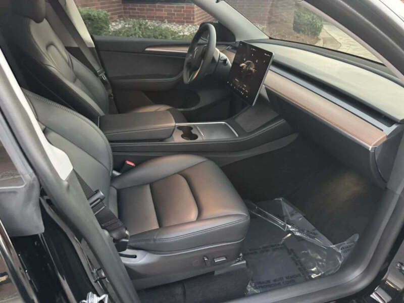 2023 Tesla Model Y Performance