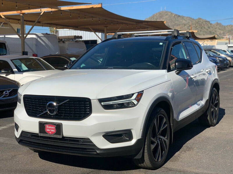 2019 Volvo XC40 T5 R-Design