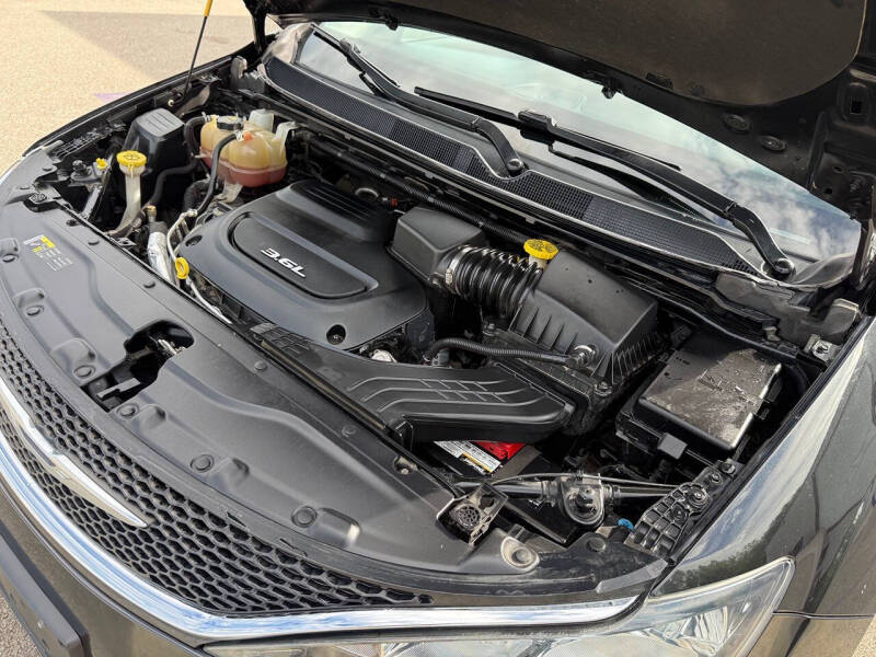 2017 Chrysler Pacifica Touring