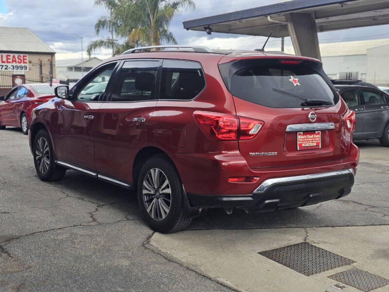 2017 Nissan Pathfinder SV