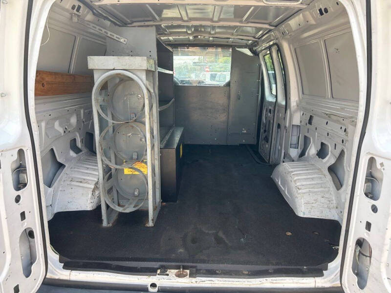 2010 Ford E-Series E-250