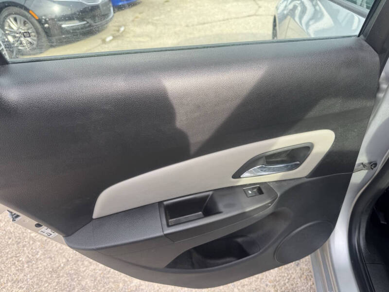 2015 Chevrolet Cruze LS Auto