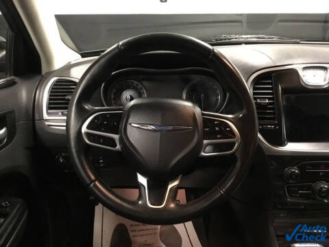 2018 Chrysler 300 Touring