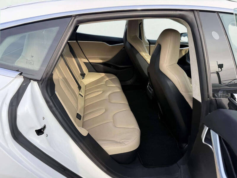 2016 Tesla Model S 75D