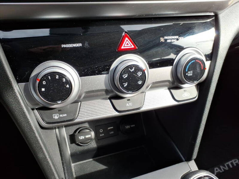 2019 Hyundai Elantra