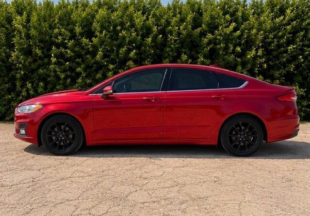 2020 Ford Fusion SE