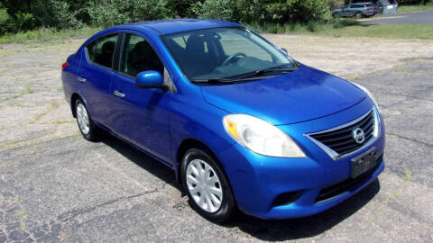 2012 Nissan Versa 1.6 SV