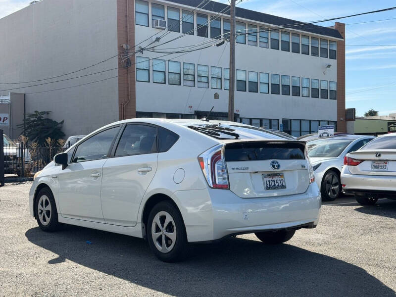 2012 Toyota Prius Three