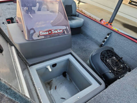 2020 Tracker Classic  XL