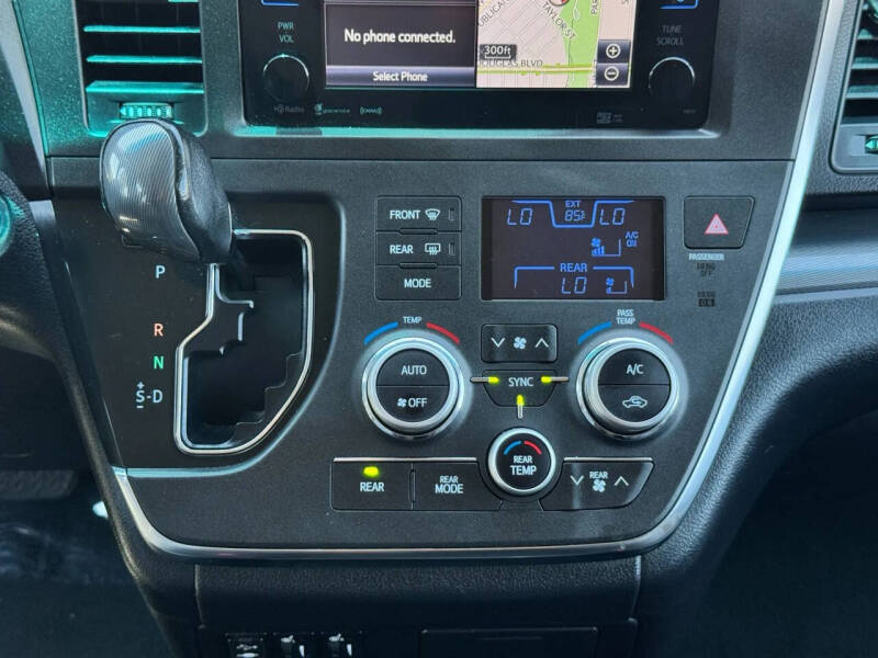 2017 Toyota Sienna