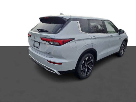 2025 Mitsubishi Outlander PHEV SE