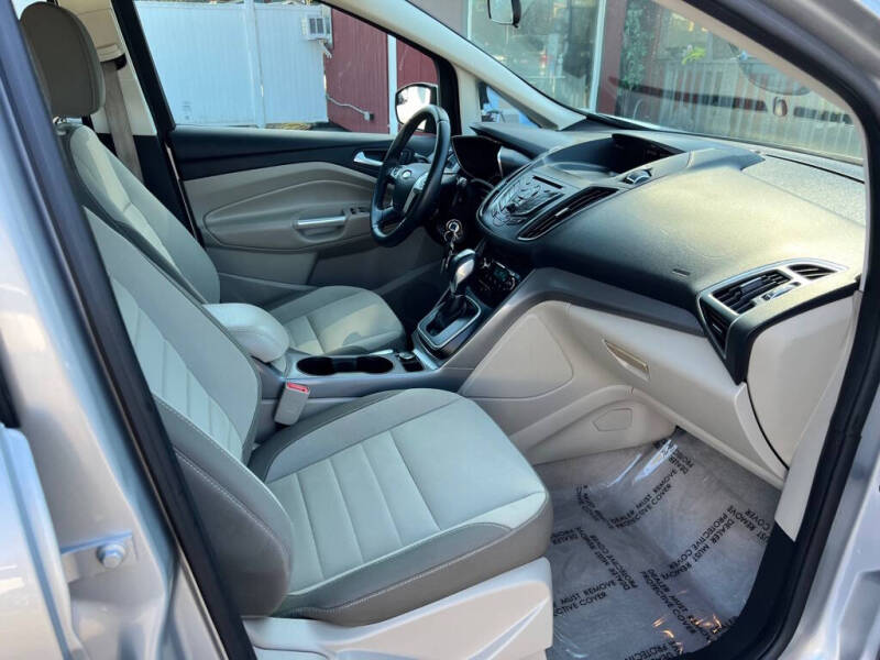 2013 Ford C-MAX Hybrid SE