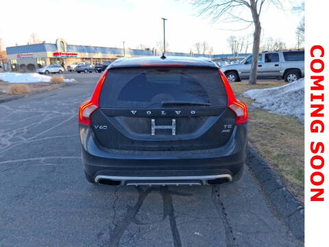 2016 Volvo V60 Cross Country T5