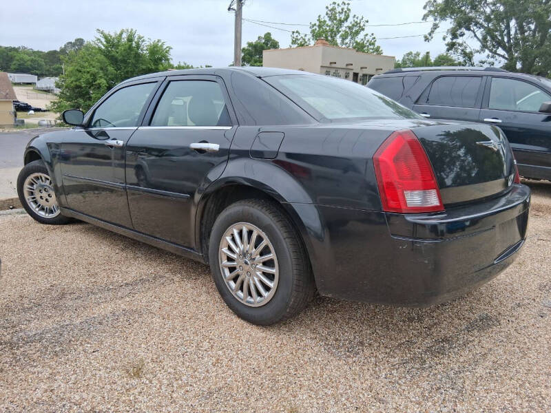 2005 Chrysler 300