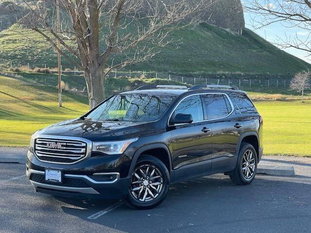 2017 GMC Acadia SLT-1