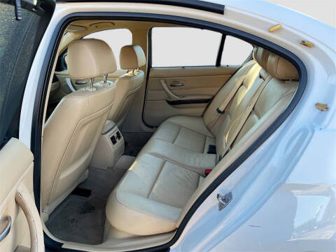 2011 BMW 3 Series 328i