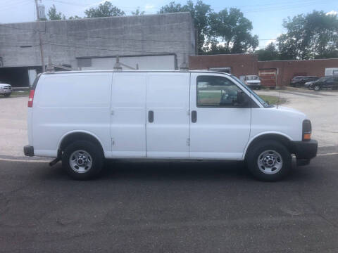 2017 GMC Savana 2500