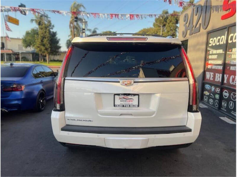 2018 Cadillac Escalade Platinum