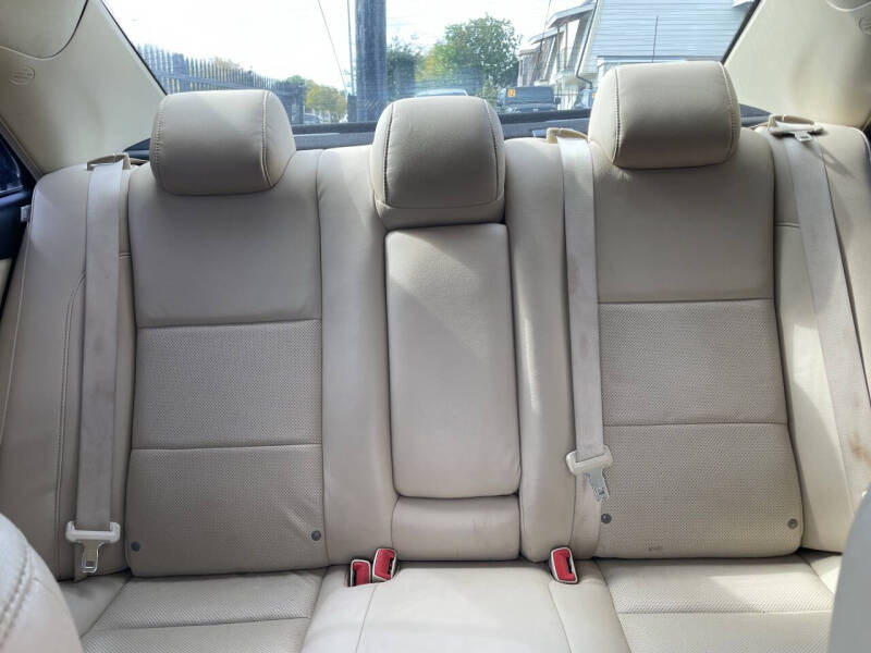 2016 Toyota Camry XSE