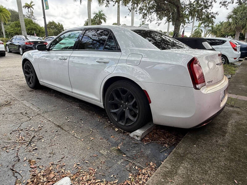 2021 Chrysler 300 S V6