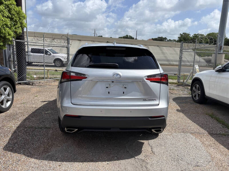2017 Lexus NX 200t