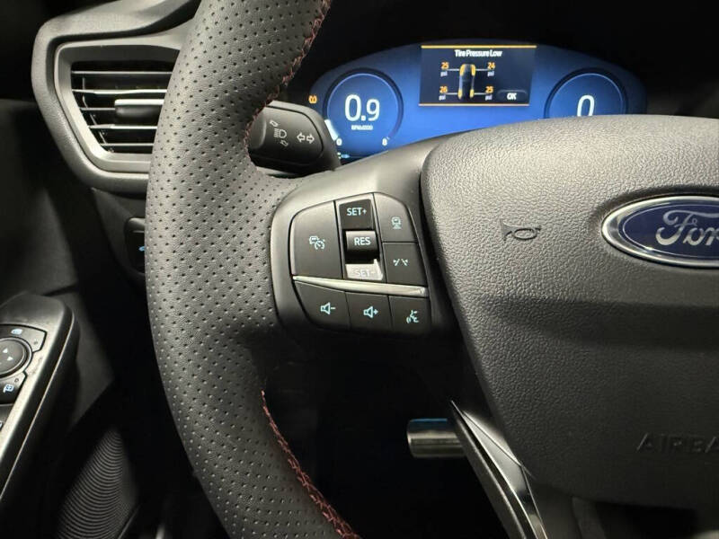 2024 Ford Escape ST-Line Elite