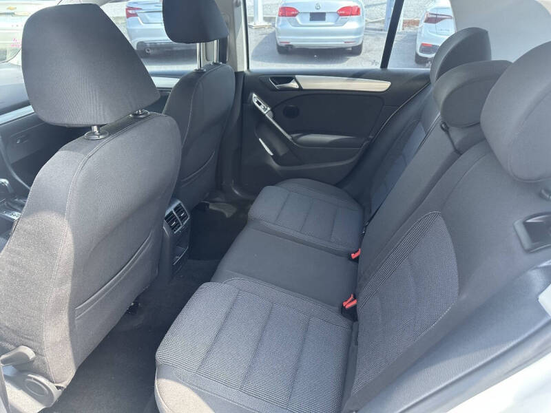 2013 Volkswagen Golf 2.5L PZEV