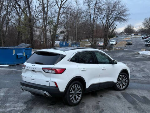 2020 Ford Escape Hybrid Titanium