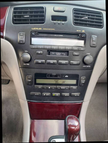 2004 Lexus ES 330