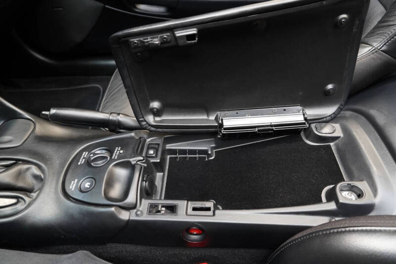 2004 Chevrolet Corvette