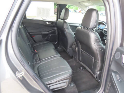 2025 Ford Escape Platinum