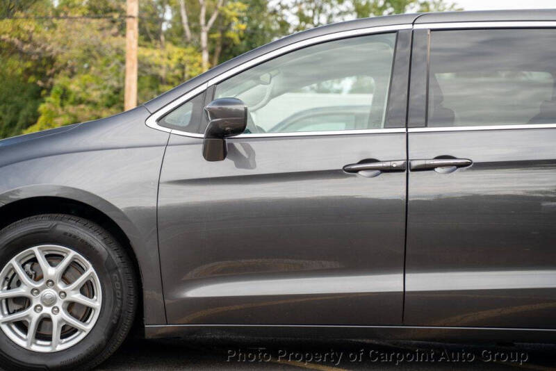 2020 Chrysler Pacifica Touring