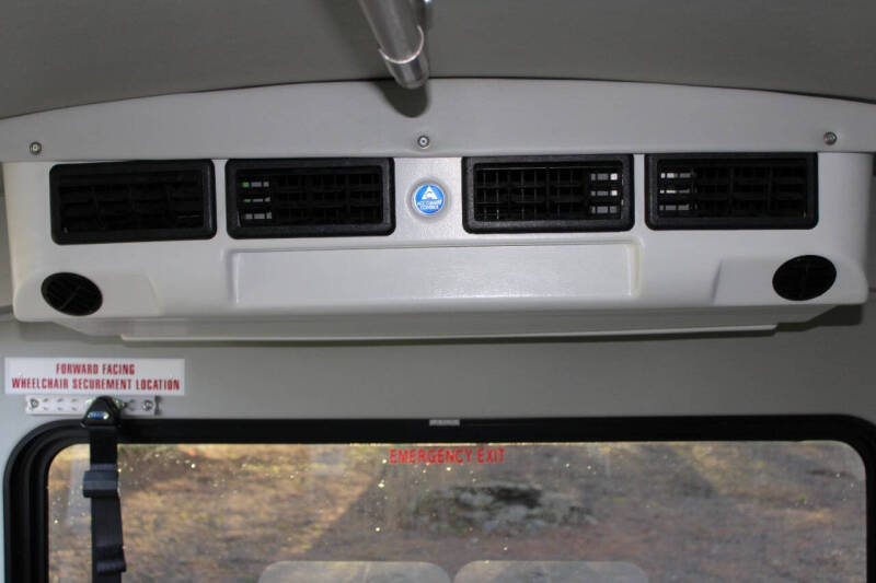 2015 Ford E-Series E-350 SD