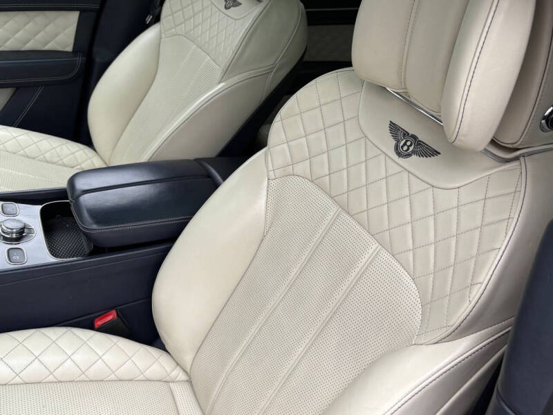 2019 Bentley Bentayga V8
