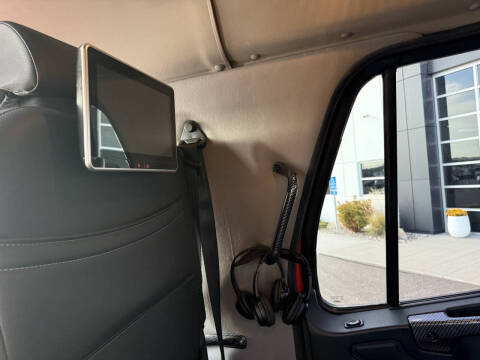 2023 Freightliner M2 106