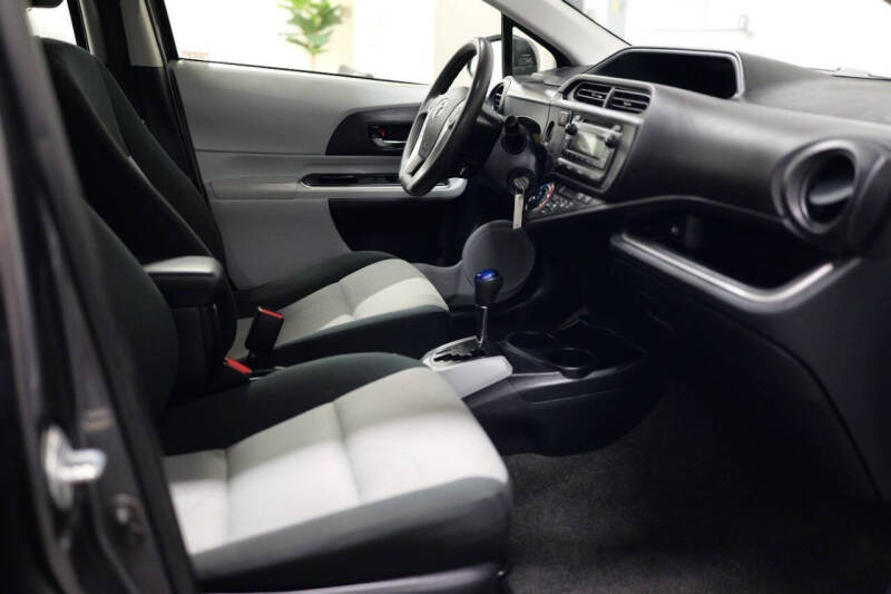 2014 Toyota Prius c Two