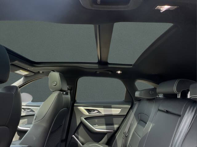 2026 Jaguar F-PACE P250 R-Dynamic S