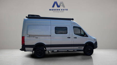 2022 Mercedes Sprinter Van Winnebago